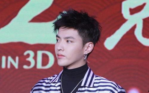 娱乐吃瓜君吴亦凡,娱乐圈风云再起,吃瓜群众热议不断