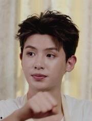 黄明昊娱乐圈吃瓜,揭秘明星幕后故事