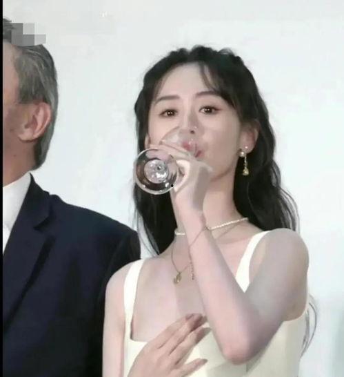 娱乐圈吃瓜爆料人百度云,揭秘明星幕后故事,带你走进娱乐圈真相!